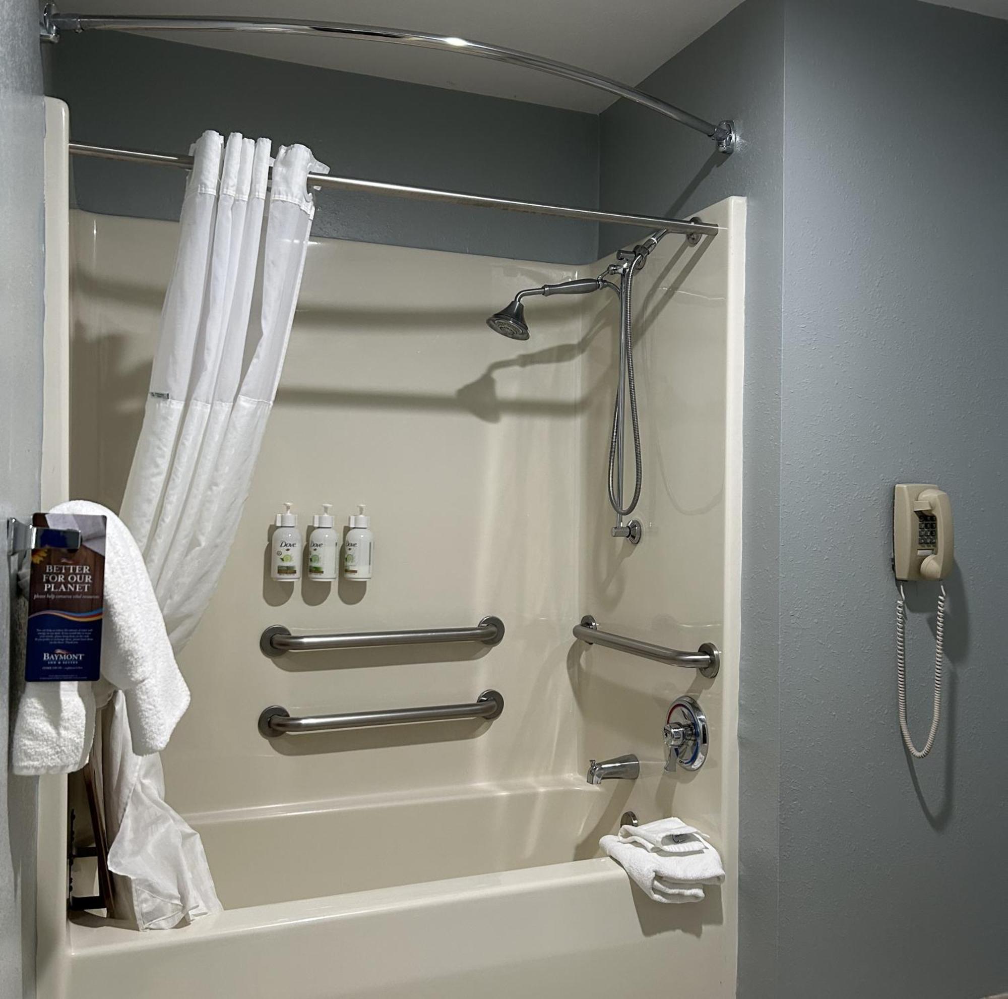 Baymont By Wyndham Litchfield Hotel Luaran gambar